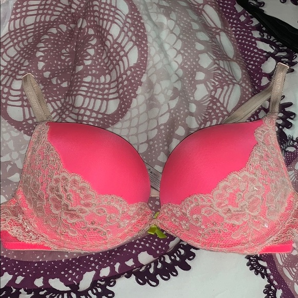 Victoria's Secret Other - Victoria’s Secret Dream Angels Plunge Bra Victoria's Secret Other - Victoria’s Secret Dream Angels Plunge Bra
